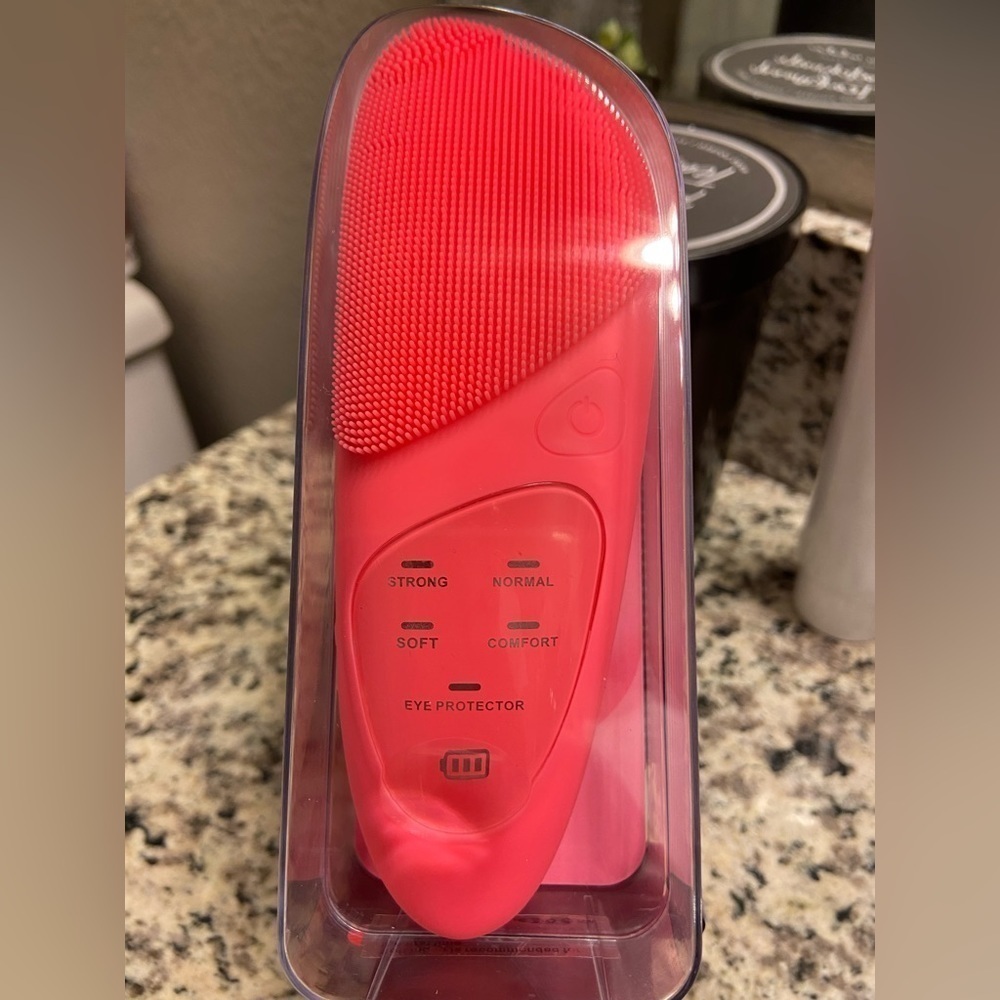 Facial brush - Picture 2 of 10